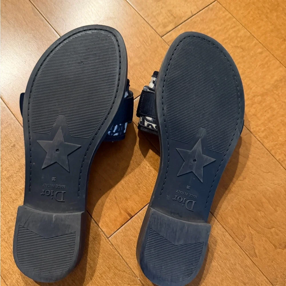 Dior Black Star-Embellished Sandals - Picture 6 of 7